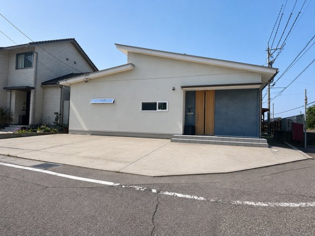 かほく市高松平屋