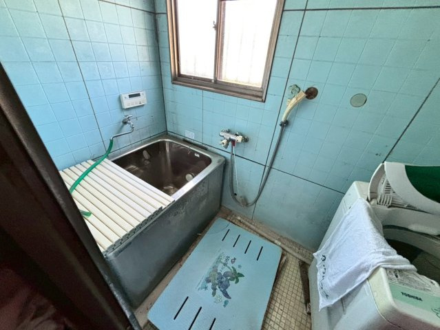 古河市上辺見　中古戸建の浴室
