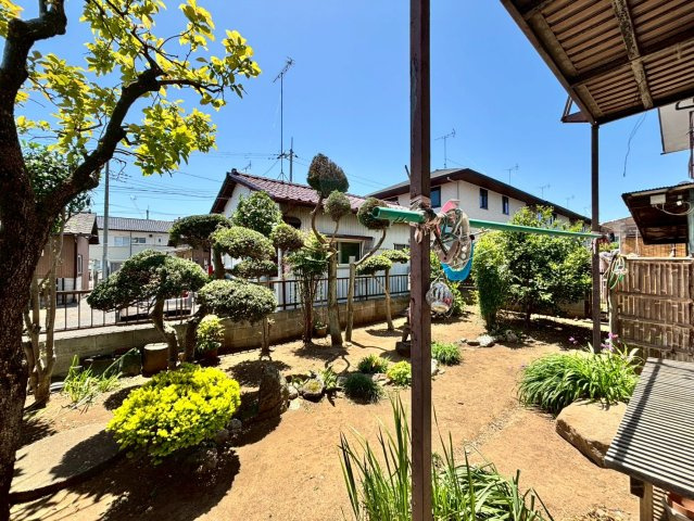 古河市上辺見　中古戸建の庭