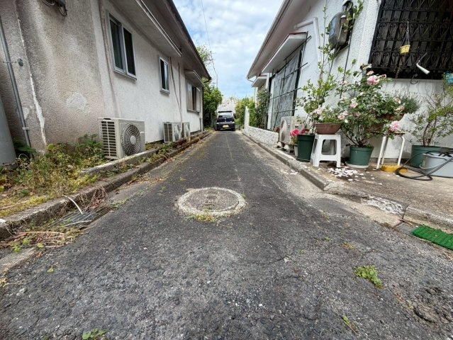 奈良市針町戸建ての前面道路含む現地写真
