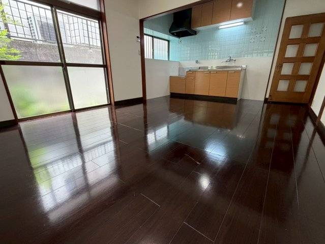 北葛城郡上牧町松里園3丁目戸建ての居間・リビング