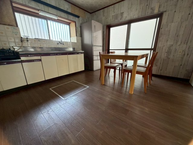 生駒郡安堵町東安堵戸建ての居間・リビング