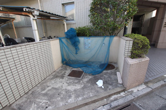 ごみ収集場になります。