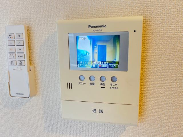 サンプレスＡ棟の内装|カメラ付インターホン