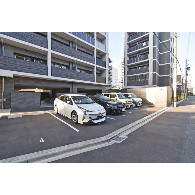 エステムコート名古屋新栄Ⅴラポールの駐車場
