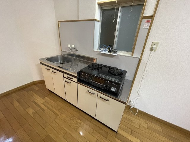 ルーベンヌ赤崎Aのキッチン