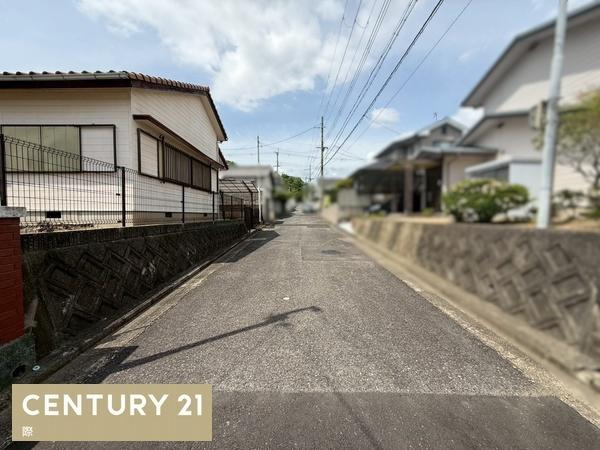 貴志川町長山　土地の前面道路含む現地写真