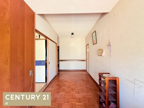 和歌山市和歌浦東2丁目　中古戸建の玄関