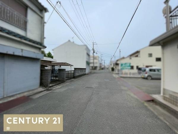 和歌山市中之島　中古戸建の前面道路含む現地写真