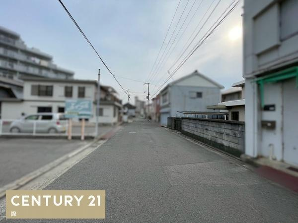 和歌山市中之島　中古戸建の前面道路含む現地写真
