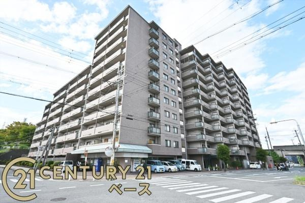 タワーヒルズ西大和の外観|■近鉄「大輪田駅」より徒歩１分／令和６年、７年に室内リフォーム済み／オートロック・エレベーターあり／ご内覧ご予約はお気軽にどうぞ！■