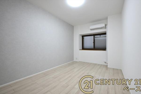 タワーヒルズ西大和の洋室|■現地撮影写真■クローゼット付きの洋室は約7.7帖のお部屋です！