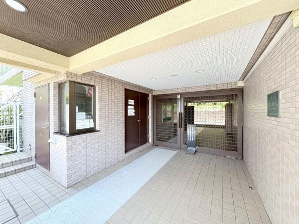 コスモ横濱小机セカンドウイングのエントランス