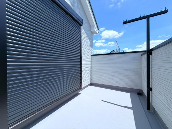 横浜市都筑区東山田４丁目の新築一戸建のバルコニー