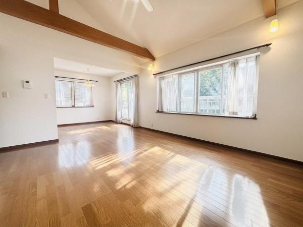 横浜市港北区高田西５丁目の中古一戸建の居間・リビング