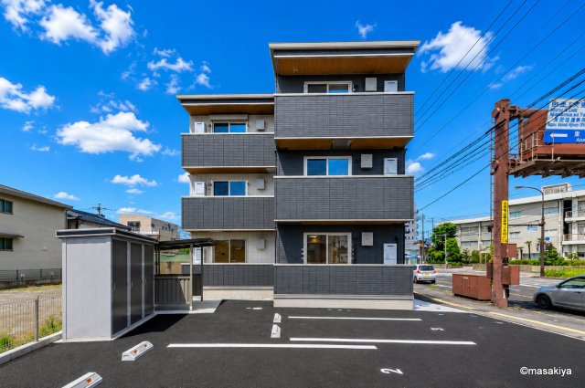トリシア居町の外観
