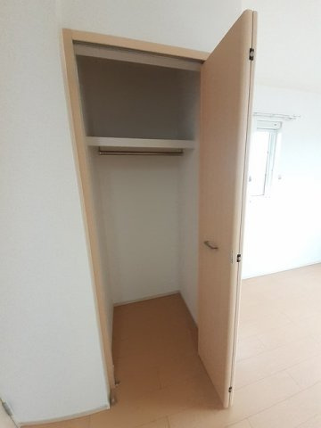 アザレアガーデンＤの収納