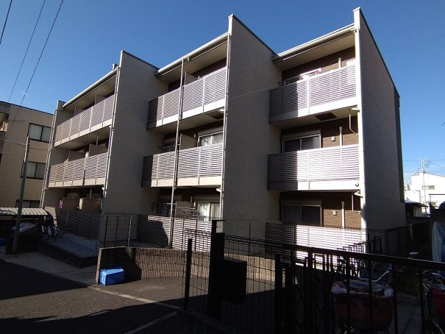 クレイノニューメイプルの外観