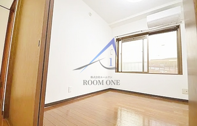 フラットエクセルの居間・リビング|洋室のお部屋です。