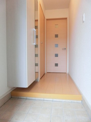 グランツ・ハウスⅡの玄関|シンプルで使いやすい玄関です