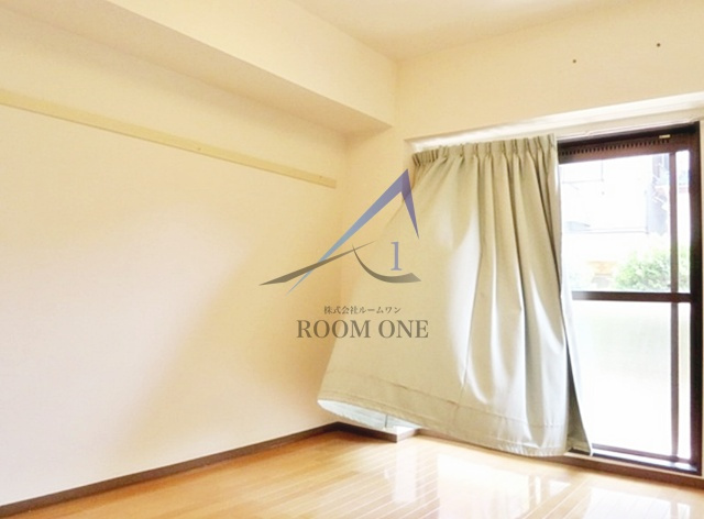 パークサイドUTの居間・リビング|洋室のお部屋です。