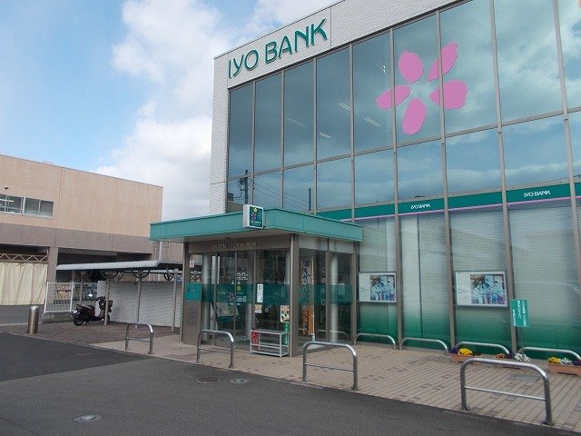 【周辺】 | ラフレシールはなみずき | 伊予銀行古川支店様まで700m
