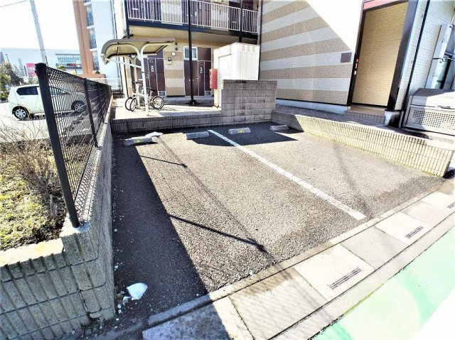 レオパレスこまのその他