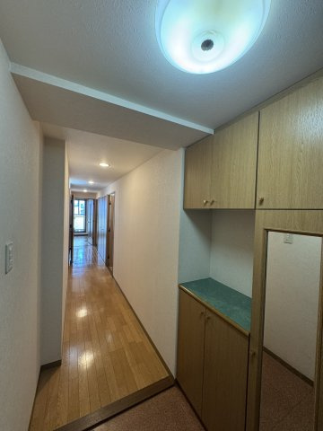 ルシャトーサンツリーの玄関