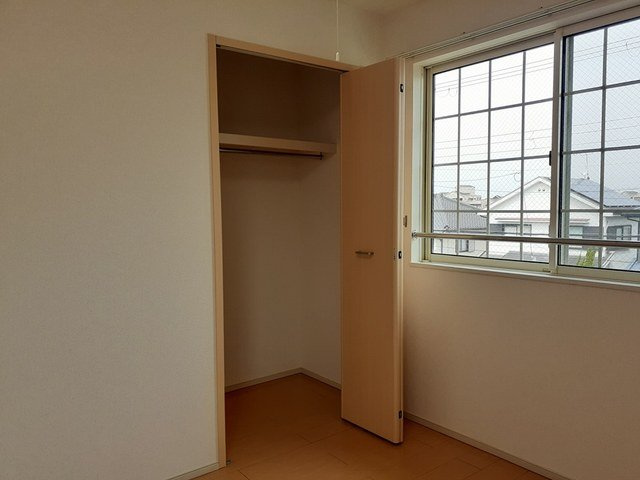 メゾン　ソレイユＡの収納|大きなものも収納できそうです