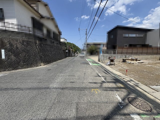 【その他】 | 福岡市東区若宮3丁目第23　1号棟（全2棟）【仲介手数料無料・0円】 | 現地写真。前面道路です。
