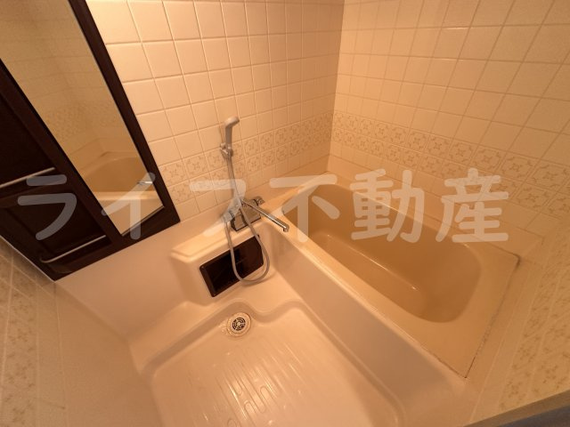 ハイツ森ノ宮の浴室|お風呂です