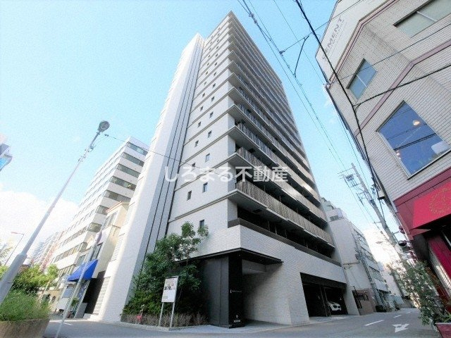 コンフォリア京町堀の外観