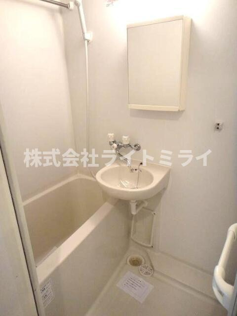 ＢＵＩＬＤＩＮＧ・Ｋの浴室| 