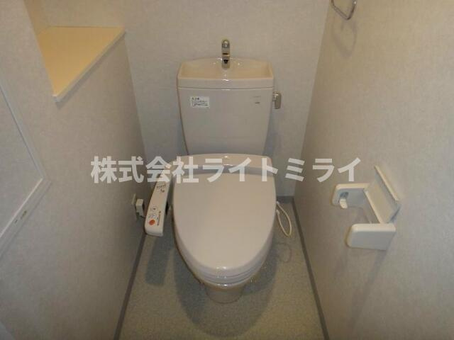 ＢＵＩＬＤＩＮＧ・Ｋのトイレ|温水洗浄付便座。 