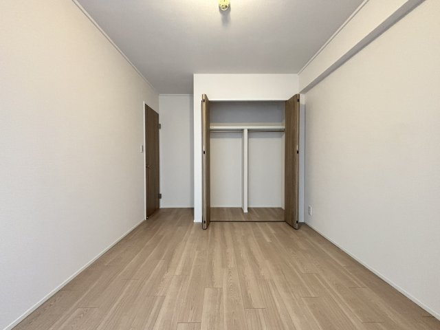 シティコーポ鴫野2号棟の洋室|コンパクトで使いやすい洋室です