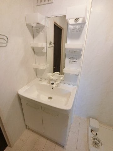 アマービレ B棟の独立洗面台