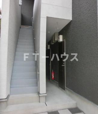 マーレ船橋のエントランス