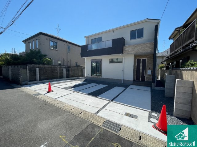 宇治市羽拍子町　第3期　新築一戸建ての外観|前面道路は車の通りも少なくて安心です。