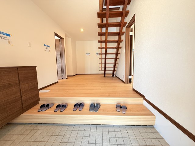 筑後市水田　中古戸建の玄関