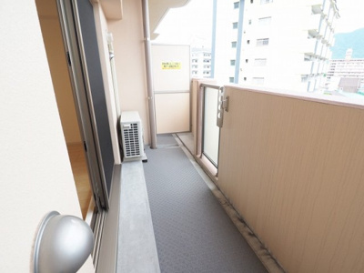 【バルコニー】 | グラーツィア畠中 | 陽当たり良好なバルコニーです