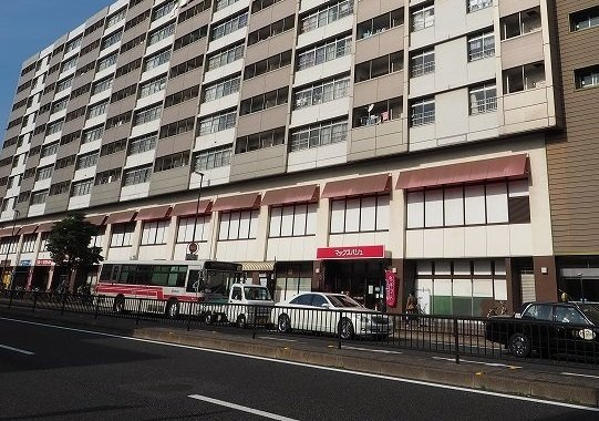 【周辺】 | グラーツィア畠中 | マックスバリュ三萩野店まで450m