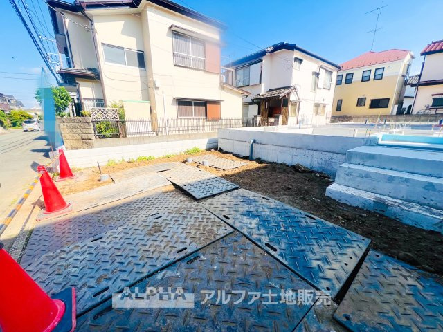 ~武蔵村山残堀3棟~ Newly built houseの外観|【Dimple key】
◆ディンプルキー◆鍵違いの組み合わせが1000億通り以上と多く、複製が困難で防犯性に優れている玄関キー。これ一本でエントランスから自宅まで使えて利便性も良いですね。
