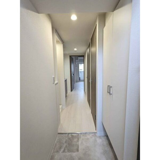 【玄関】エムブイインプ新大阪 