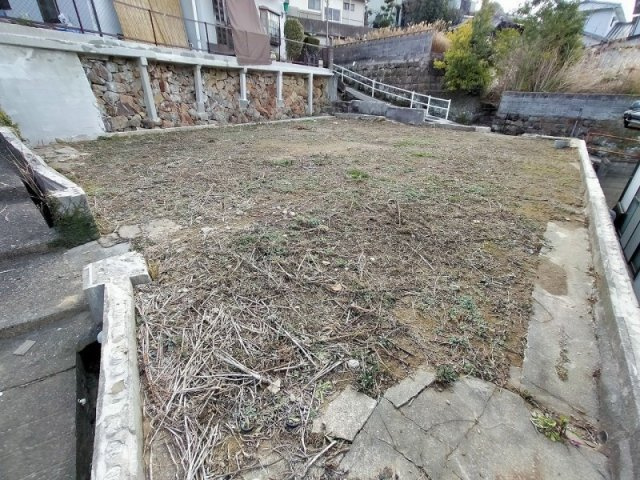 峰坂町土地の外観|南西側から