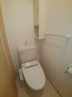 ゆったりとした空間のトイレです