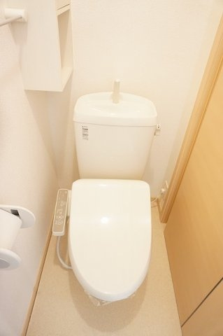 シンプルで使いやすいトイレです