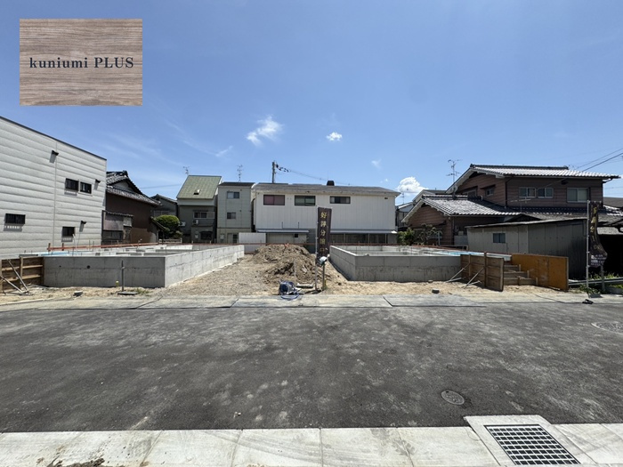 門真市江端町　2号棟の前面道路含む現地写真