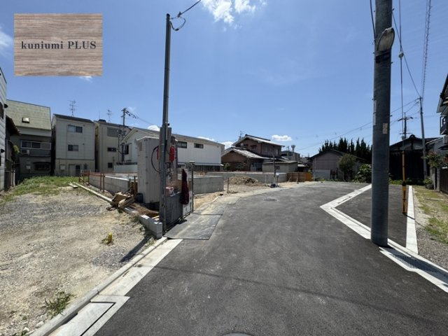 門真市江端町　2号棟の前面道路含む現地写真