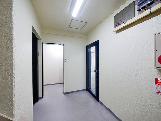松井ビルの内装