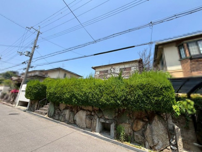 【外観】 | 赤坂台５丁　売土地 | 前面道路約６ｍ！広々運転の苦手な方も安心ですね！開放的な住まいでのびのび新生活をここではじめませんか♪